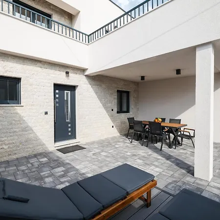 Villa Ruzarija By Tourist Adria Group